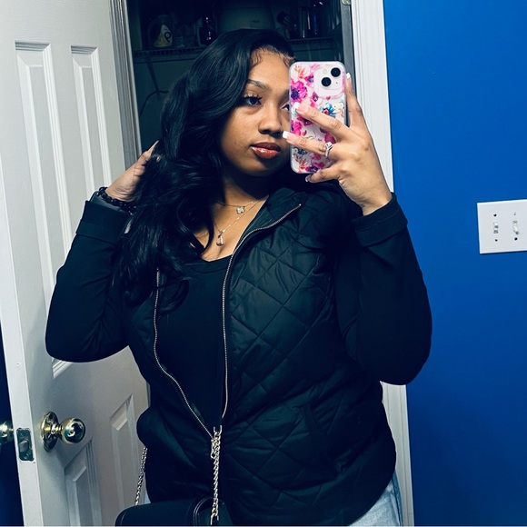 Meet your Posher, Kenya - Picture 1 of 1